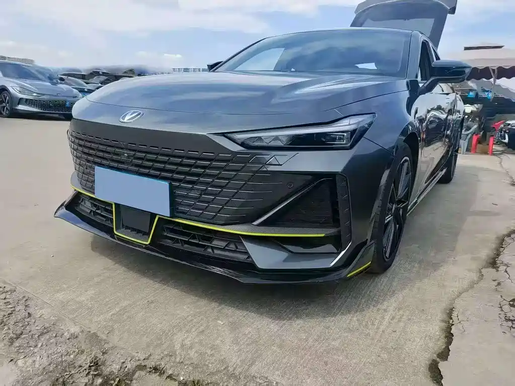 Changan UNI-V 2023
