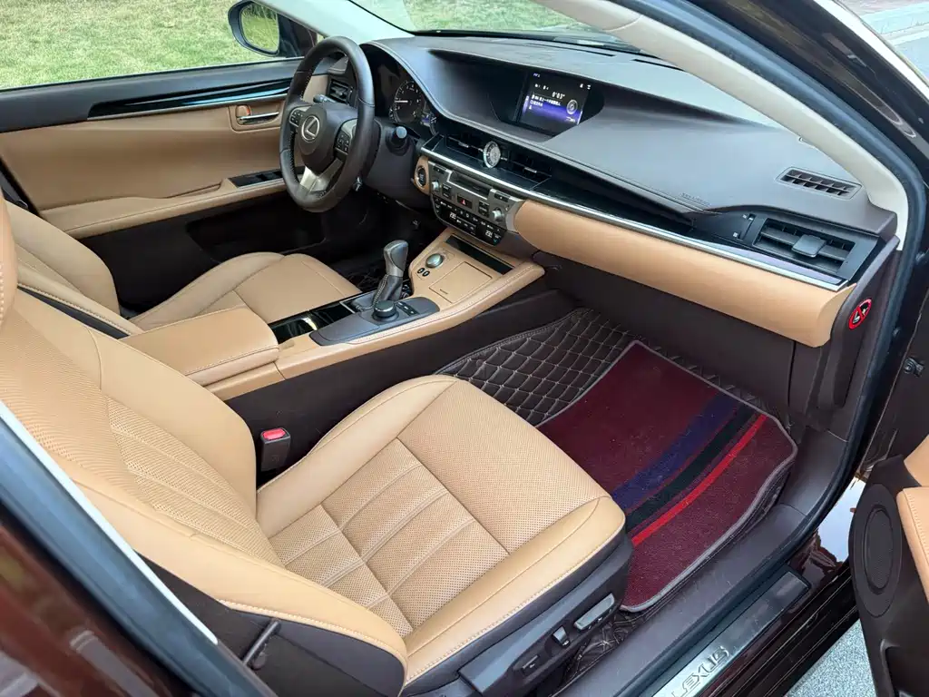 Lexus ES — миниатюра 7