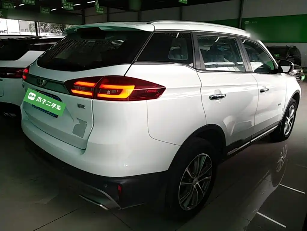 Geely Boyue — миниатюра 7