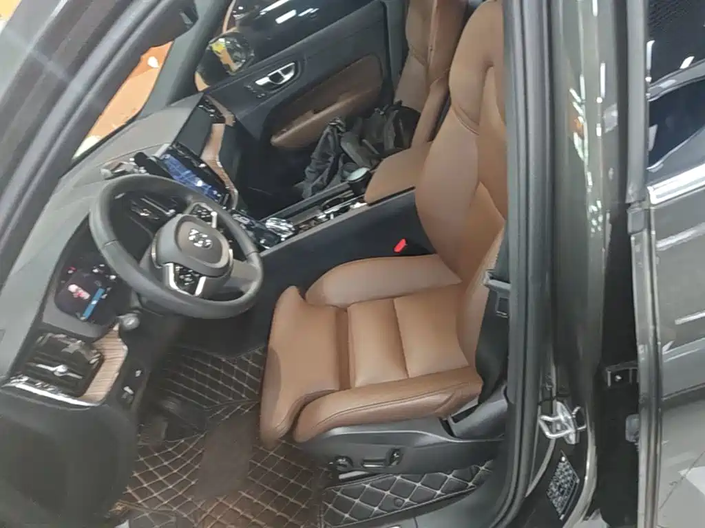 Volvo XC60 — миниатюра 15