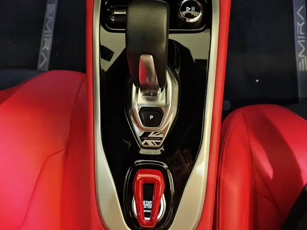 Lotus Emira — миниатюра 13