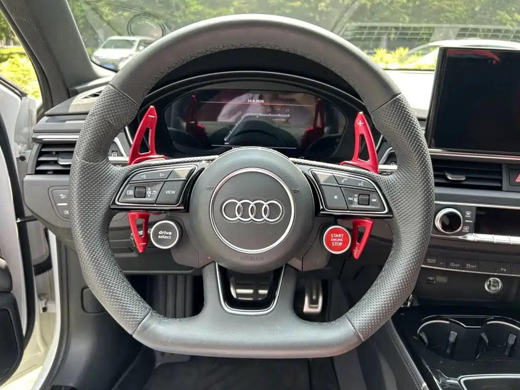 Audi A4L — миниатюра 13