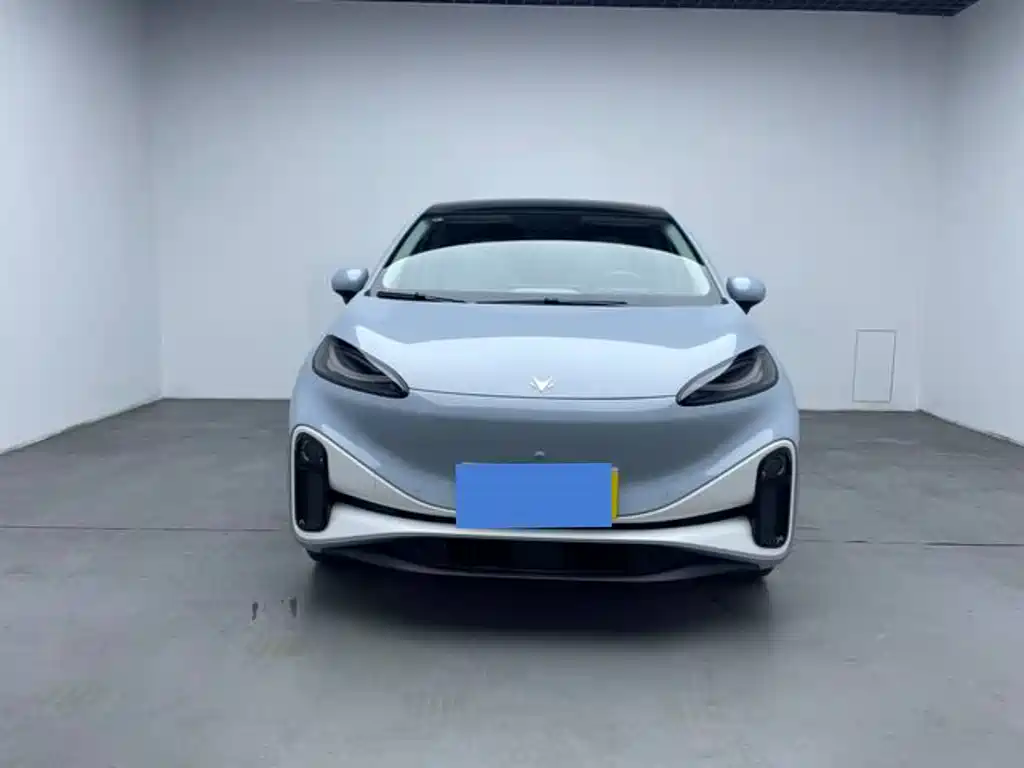 Arcfox S 2025