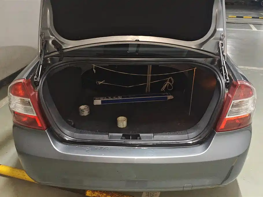 Ford Focus 2011 1.8L MT Comfort