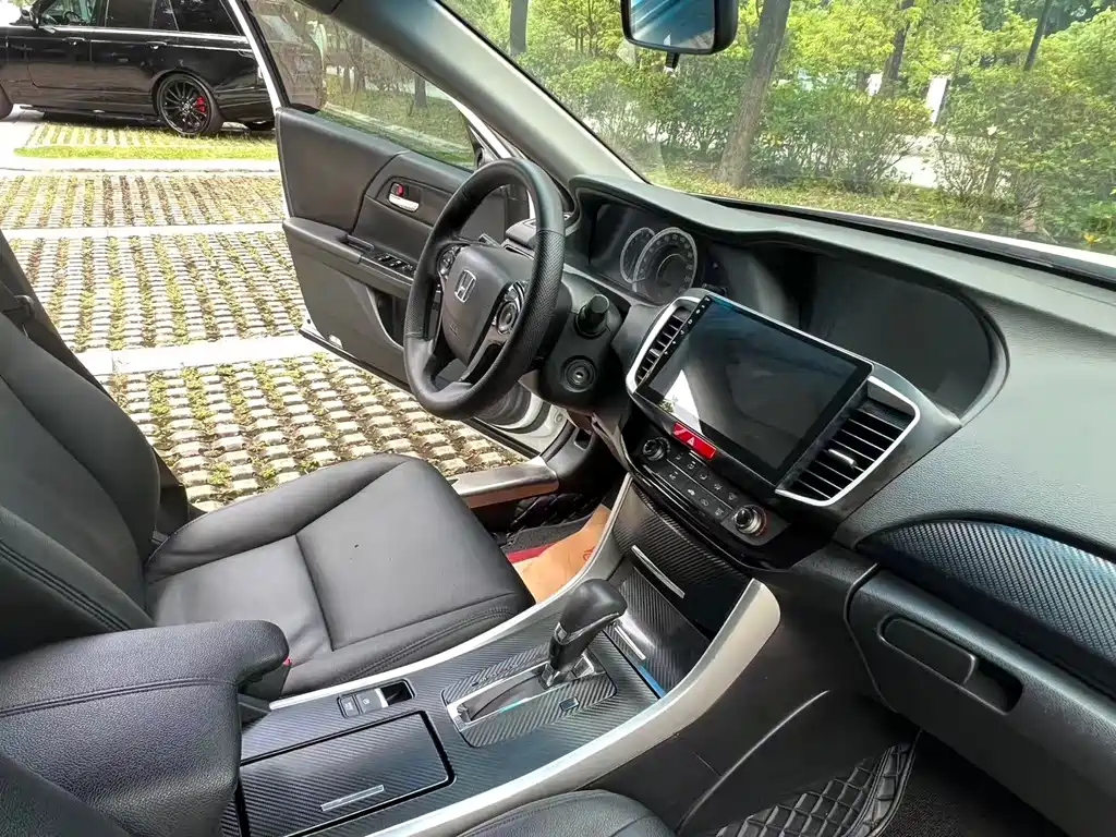 Honda Accord — миниатюра 15