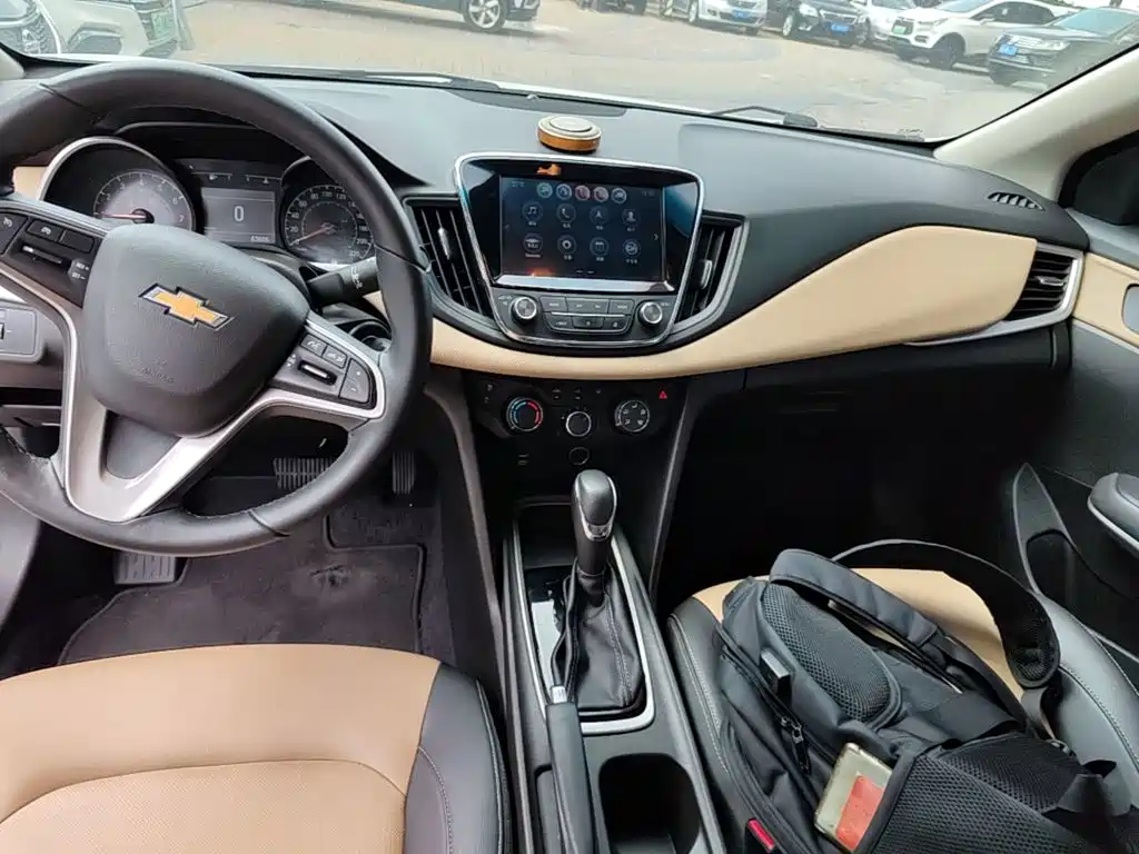 Chevrolet Monza — миниатюра 14