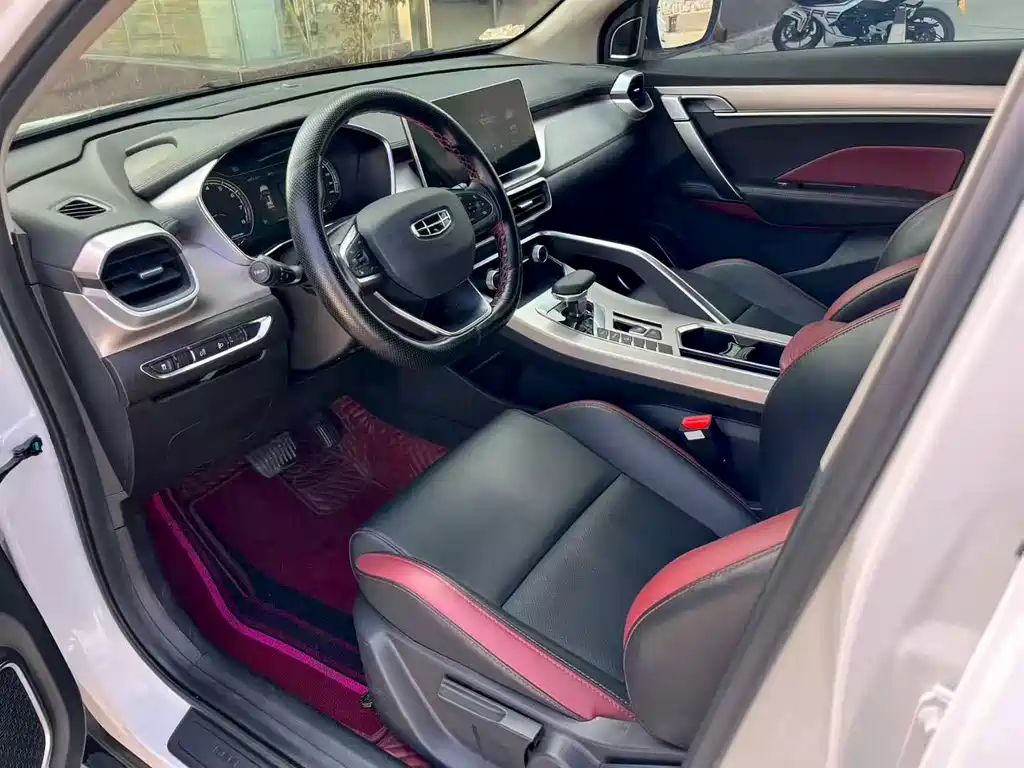 Geely Binyue — миниатюра 6
