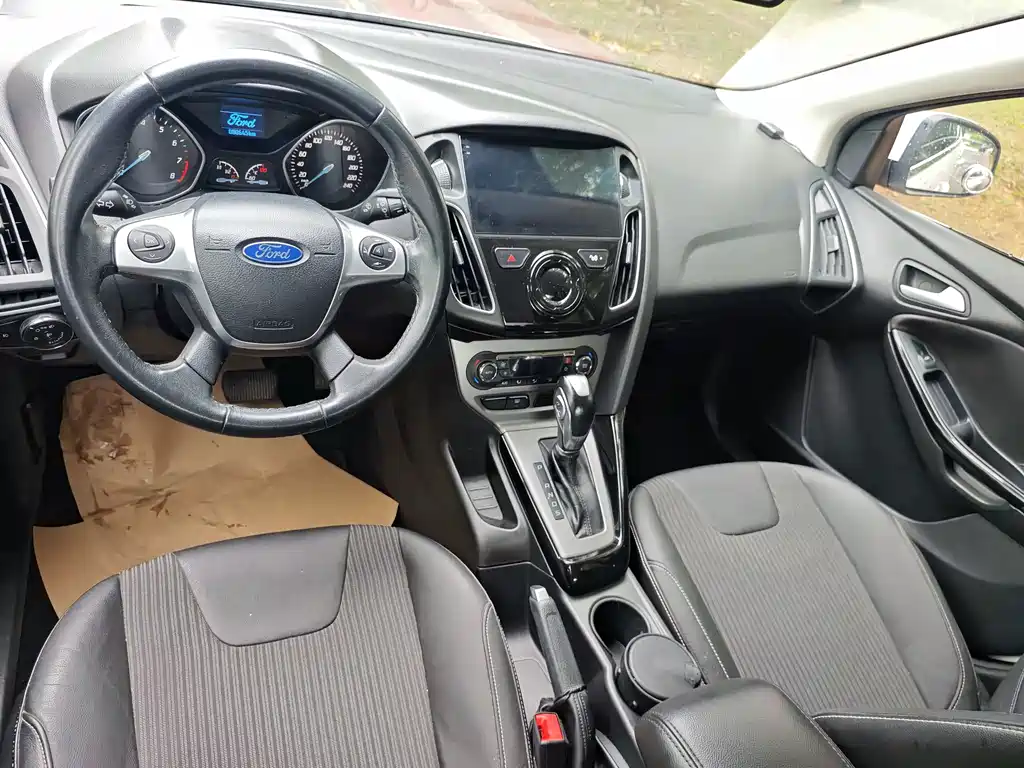 Ford Focus — миниатюра 7