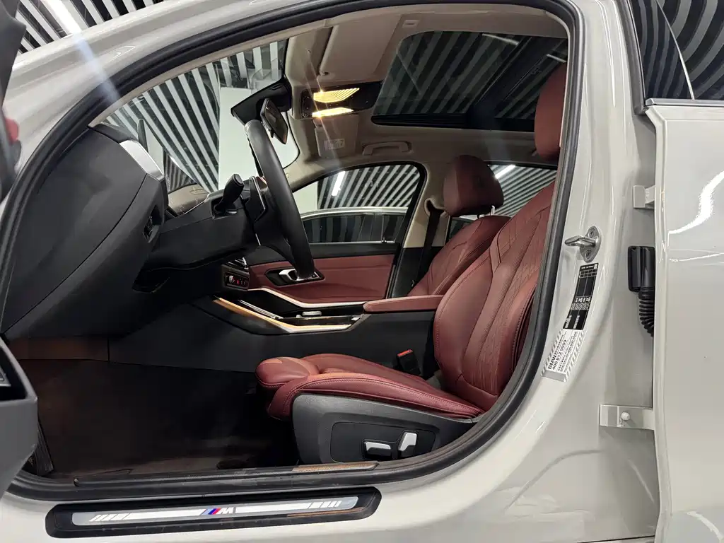 BMW 3 Series — миниатюра 13