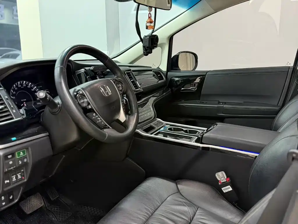 Honda Elysion — миниатюра 9