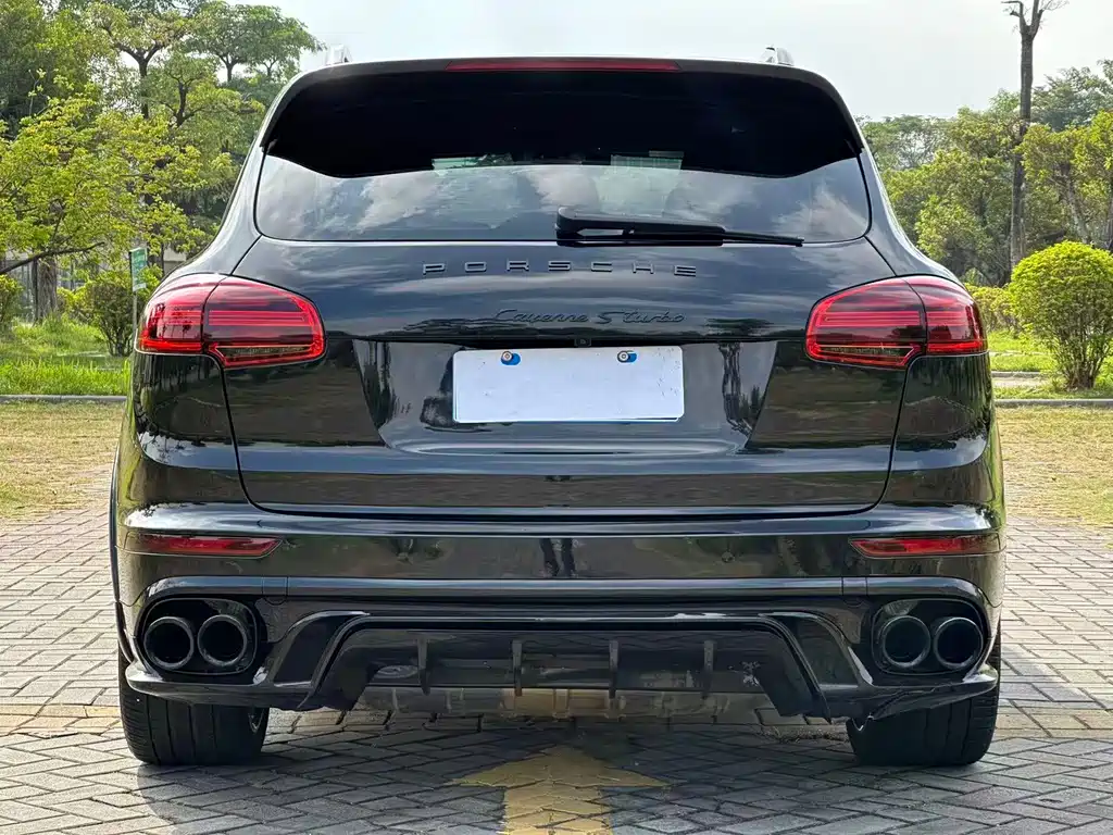 Porsche Cayenne — миниатюра 4