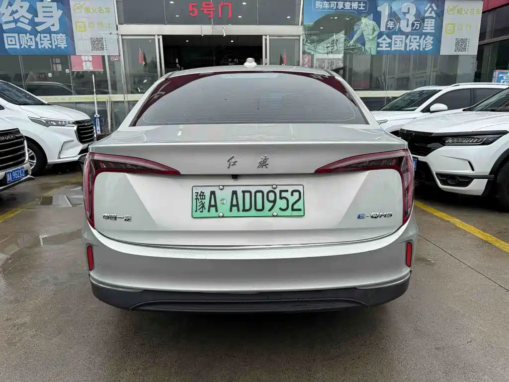 Hongqi Hongqi E-QM5 — миниатюра 4