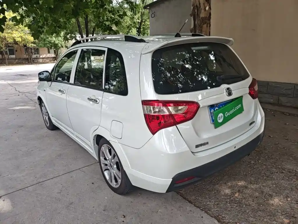 Suzuki Liana A6 — миниатюра 5
