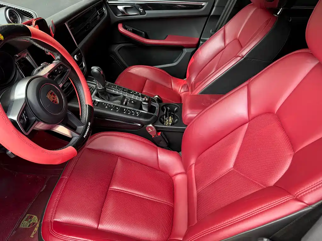 Porsche Macan — миниатюра 10