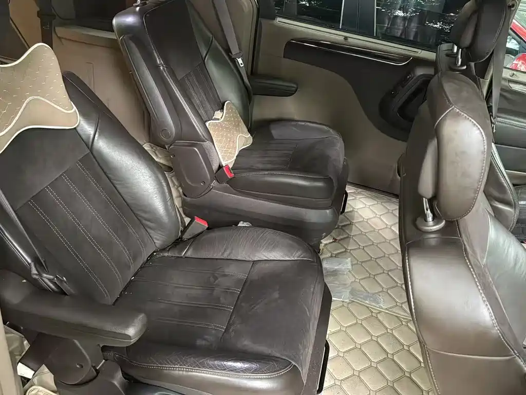 Chrysler Grand Voyager 2013 3.6L Luxury