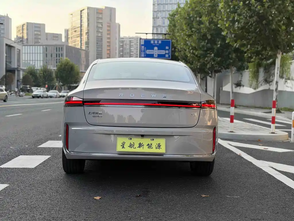 Roewe M7 DMH — миниатюра 8