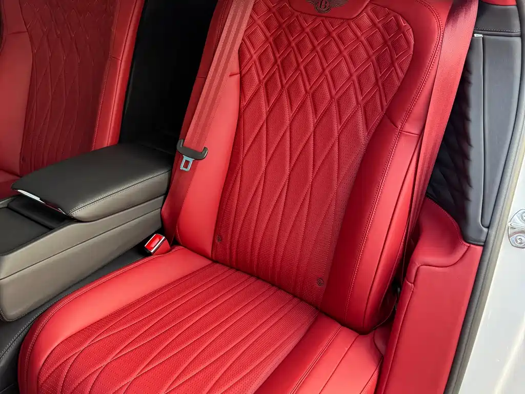 Bentley Flying Spur PHEV — миниатюра 20