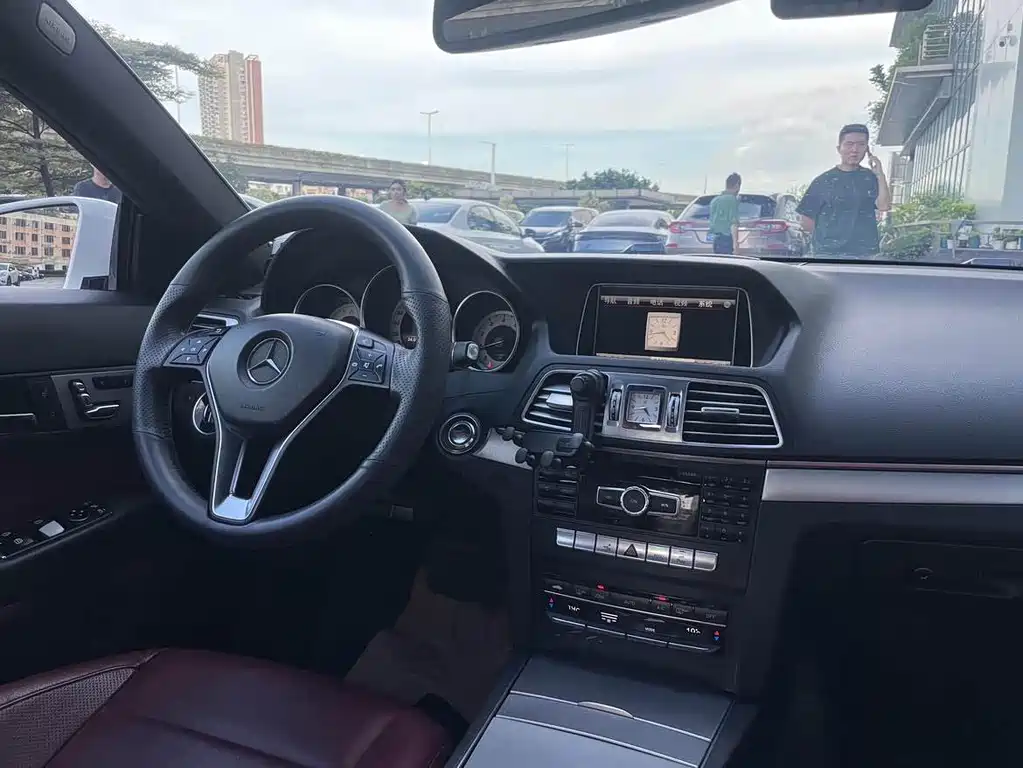 Mercedes-Benz E-Class (Import) — миниатюра 7