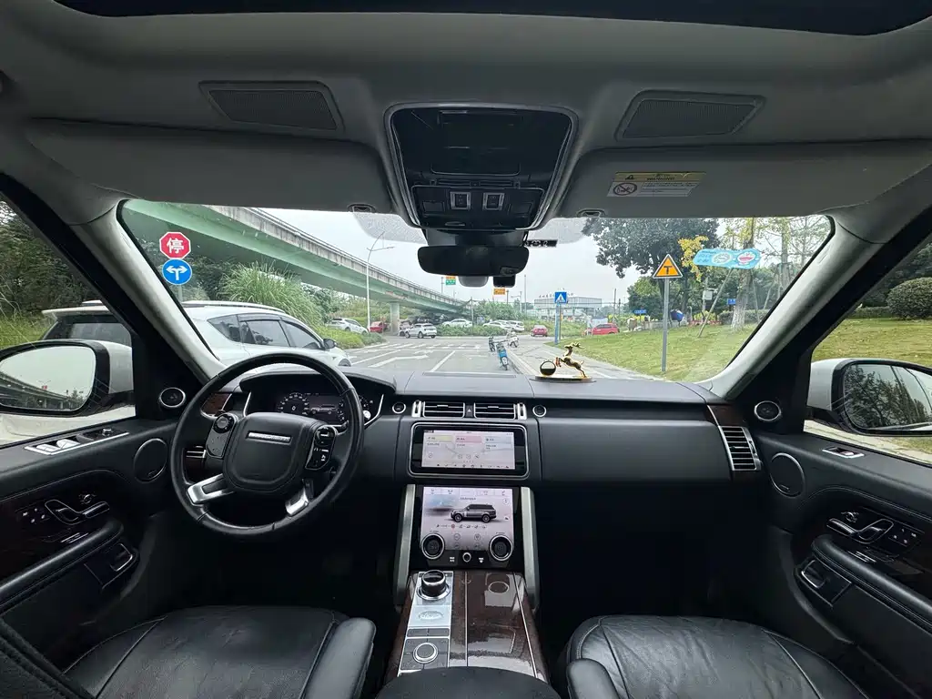 Land Rover Range Rover — миниатюра 14
