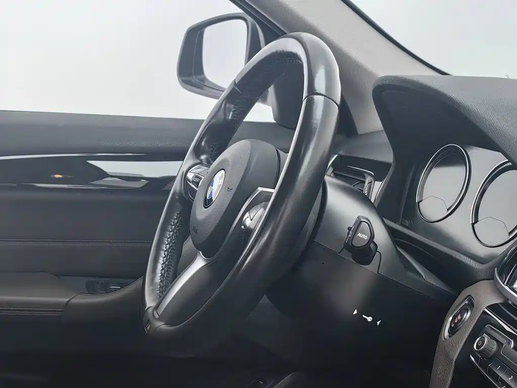 BMW X1 — миниатюра 22