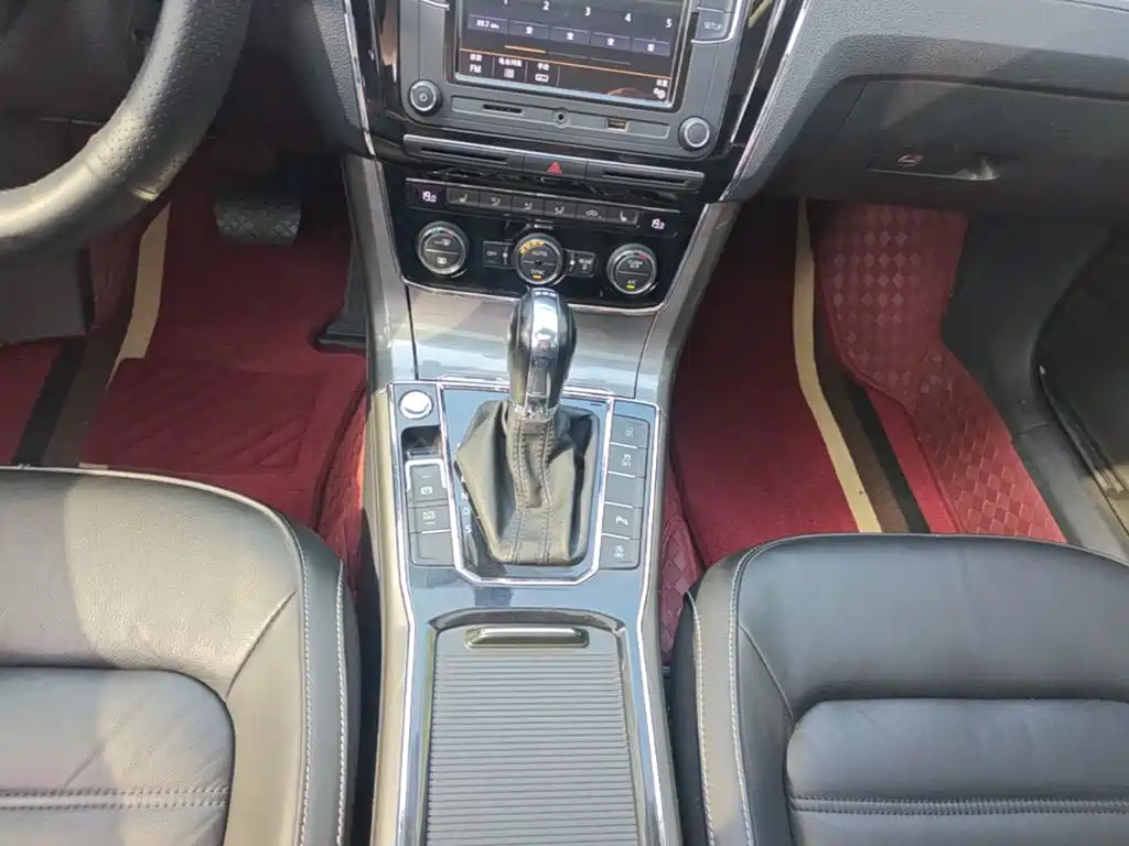 Volkswagen Passat — миниатюра 14