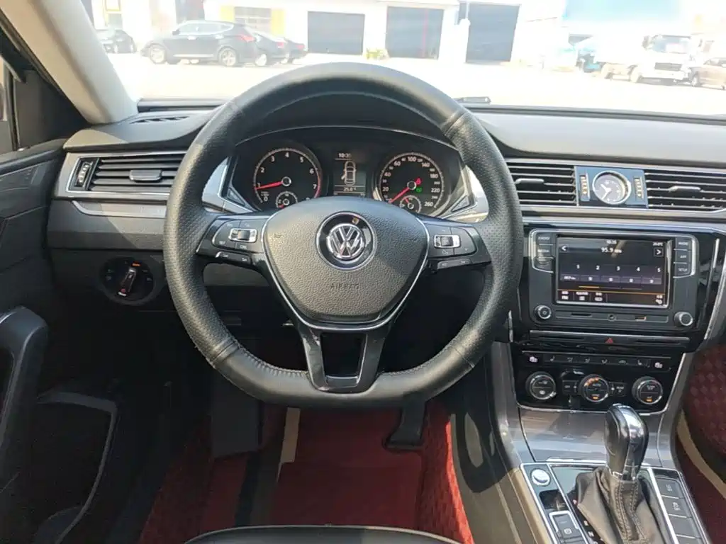 Volkswagen Passat — миниатюра 11