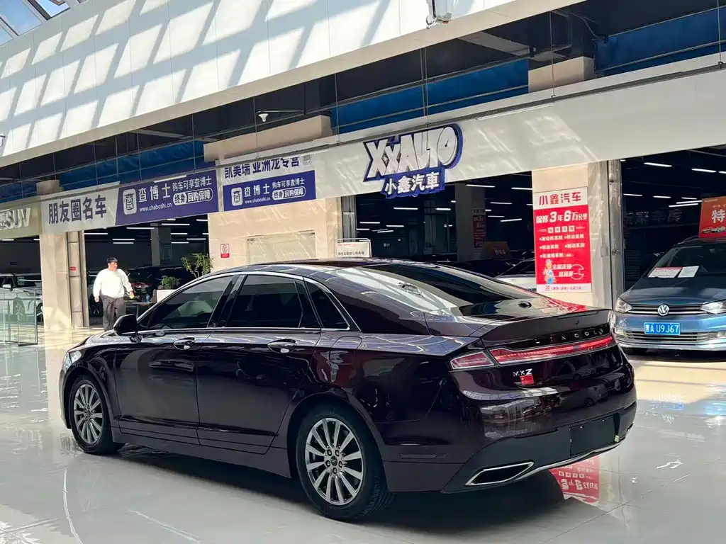 Lincoln MKZ — миниатюра 6