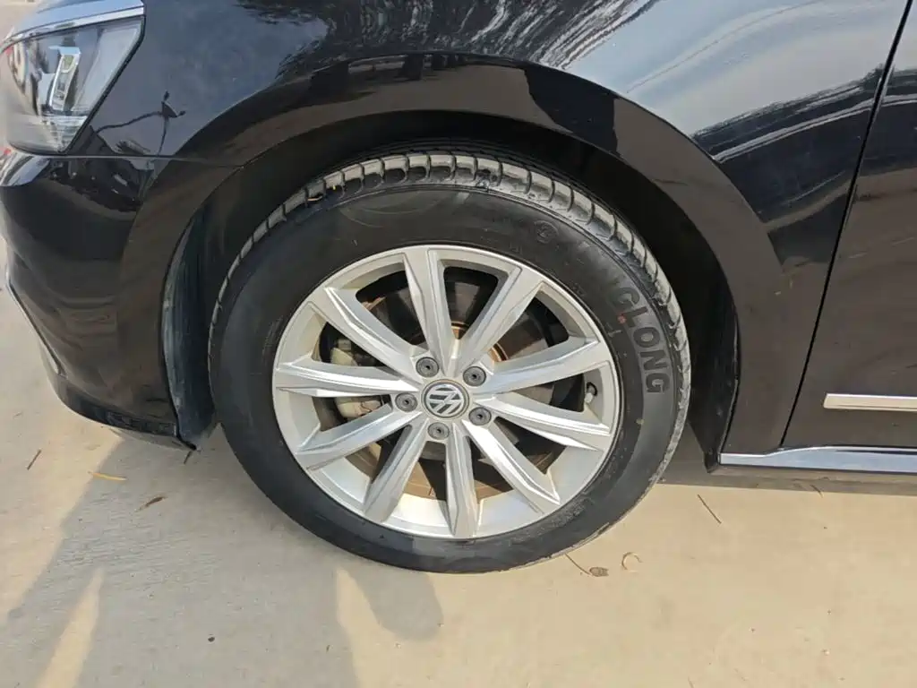Volkswagen Passat — миниатюра 23