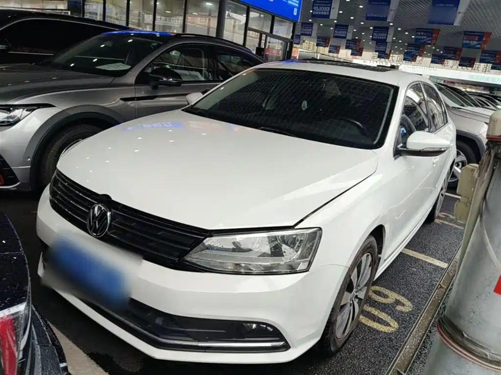 Volkswagen Sagitar 2019