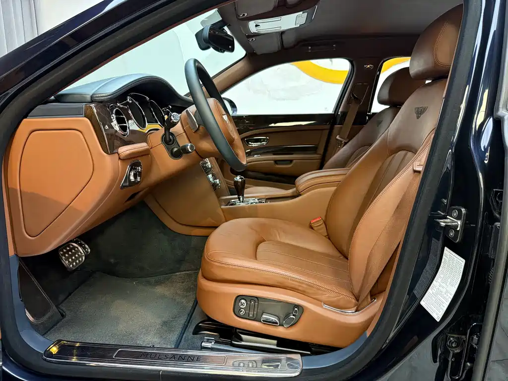 Bentley Mulsanne — миниатюра 9