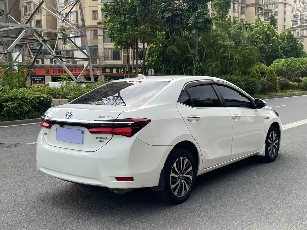 Toyota Corolla — миниатюра 4