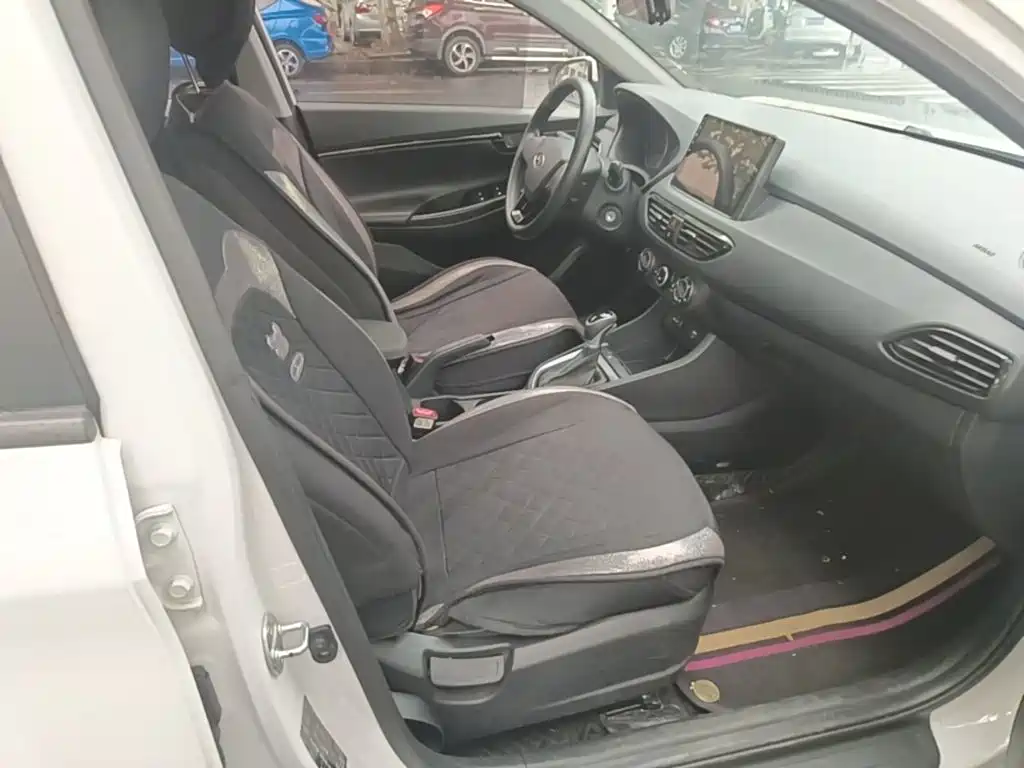 Hyundai Elantra — миниатюра 25