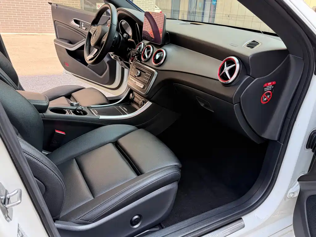 Mercedes-Benz CLA (Import) — миниатюра 11
