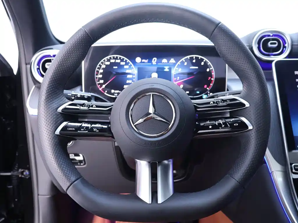 Mercedes-Benz GLC — миниатюра 16