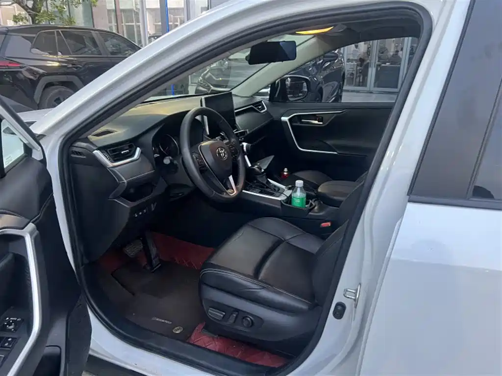 Toyota Wildlander — миниатюра 5