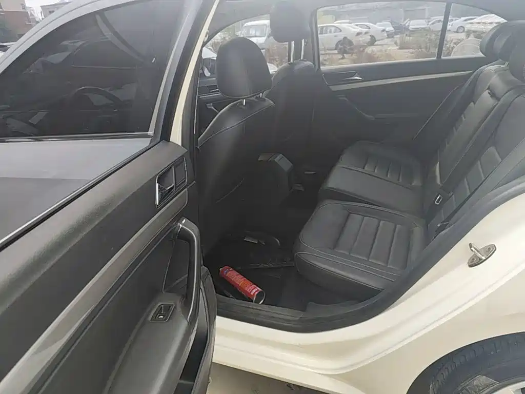 Volkswagen Lavida — миниатюра 17