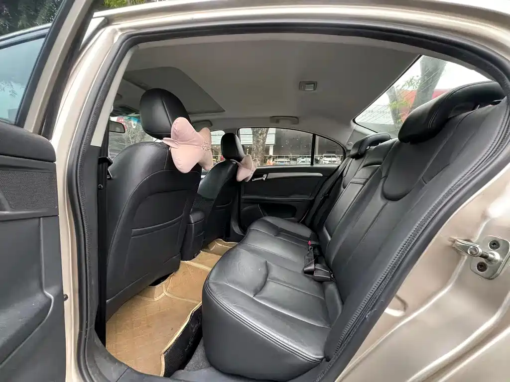Roewe 350 2013 350S 1.5L AT