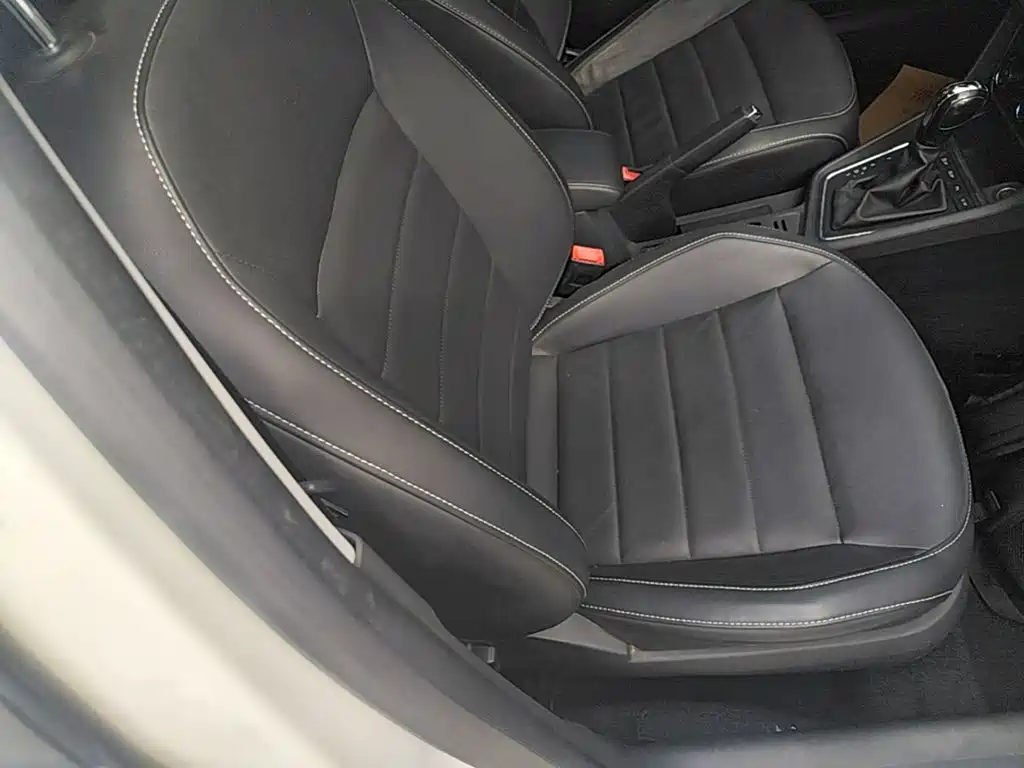 Volkswagen Lavida — миниатюра 25