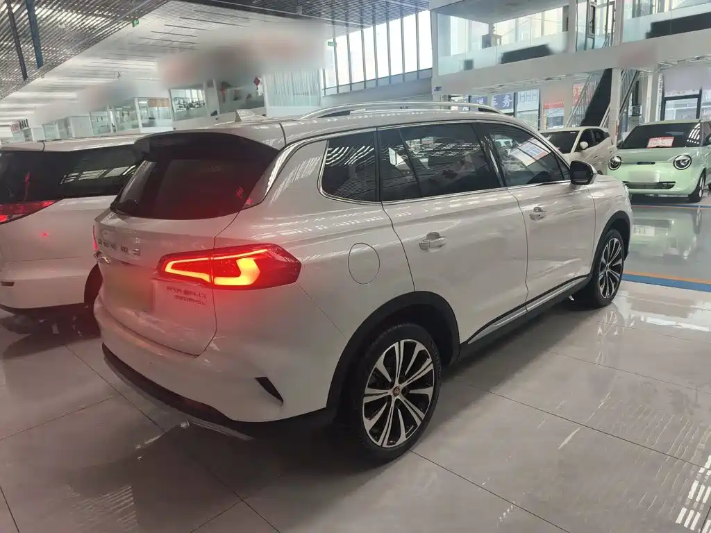 Roewe RX5 eMAX — миниатюра 9