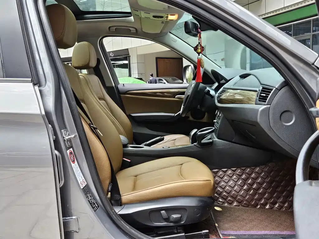 BMW X1 2012 xDrive20i