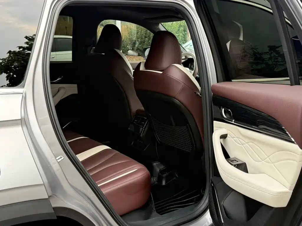 Geely Xingyue L — миниатюра 7