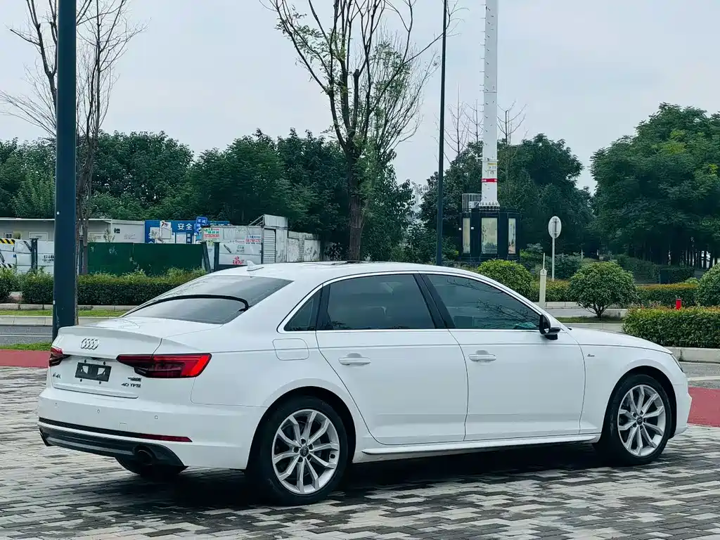 Audi A4L — миниатюра 9