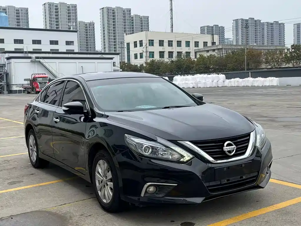 Nissan Teana — миниатюра 3