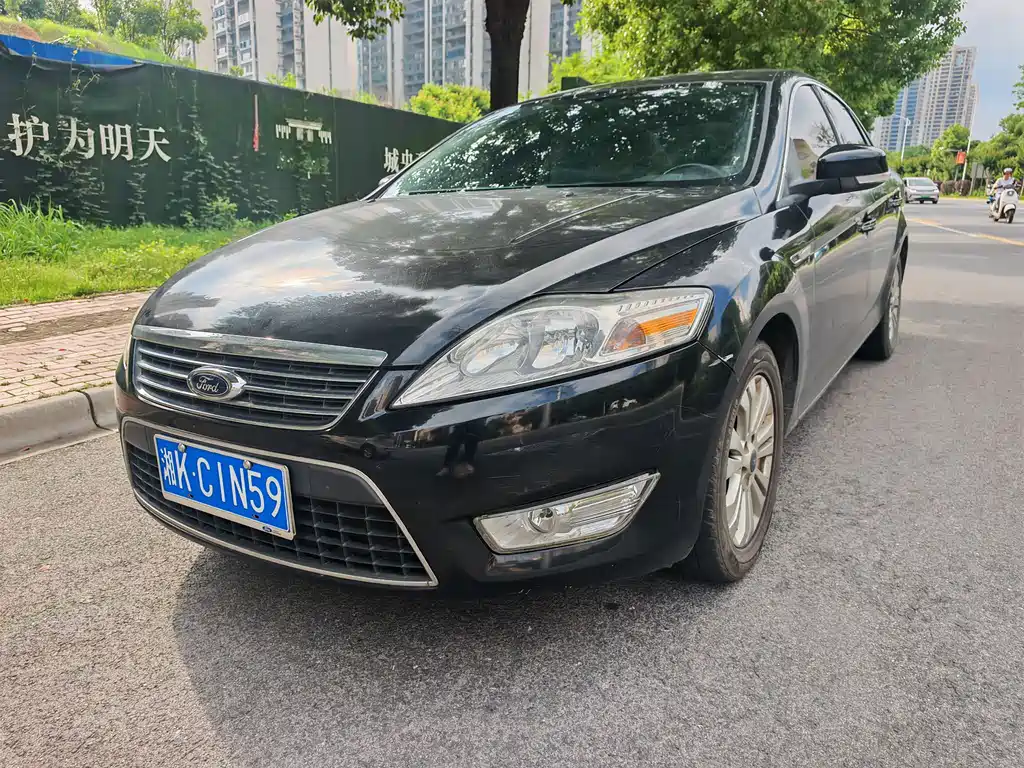 Ford Mondeo Zhisheng