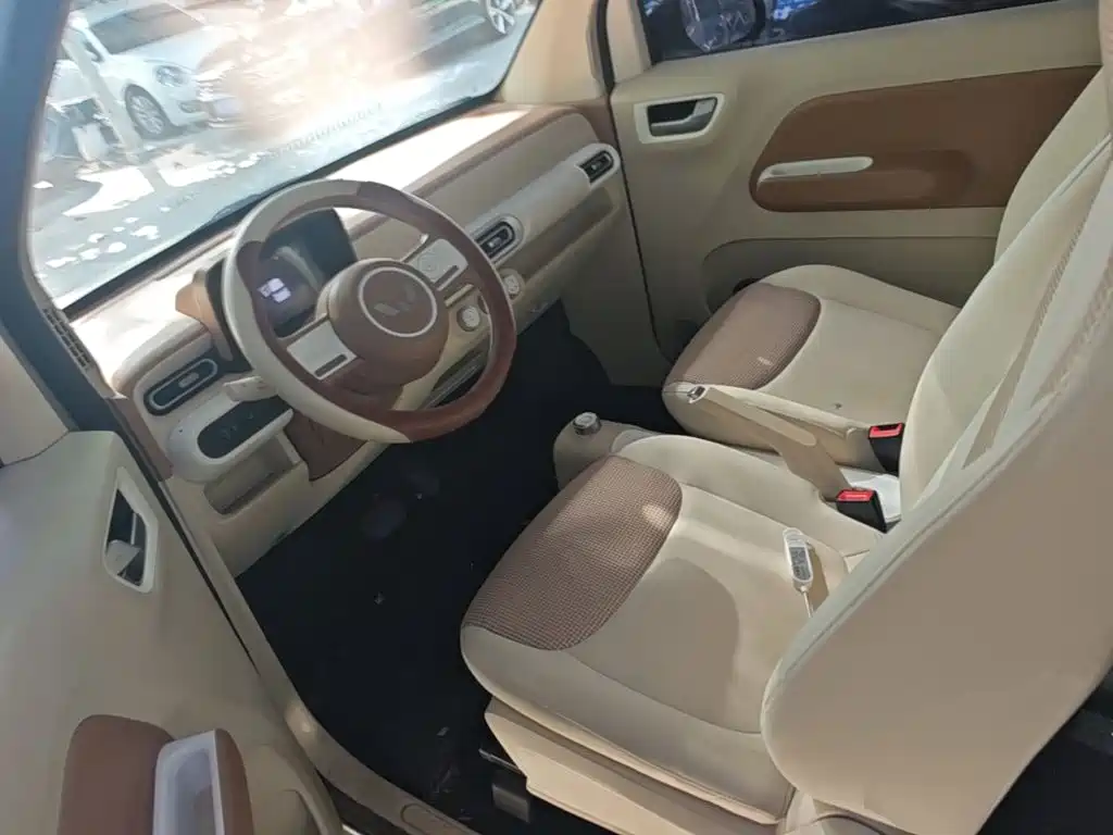 Wuling MINIEV — миниатюра 15