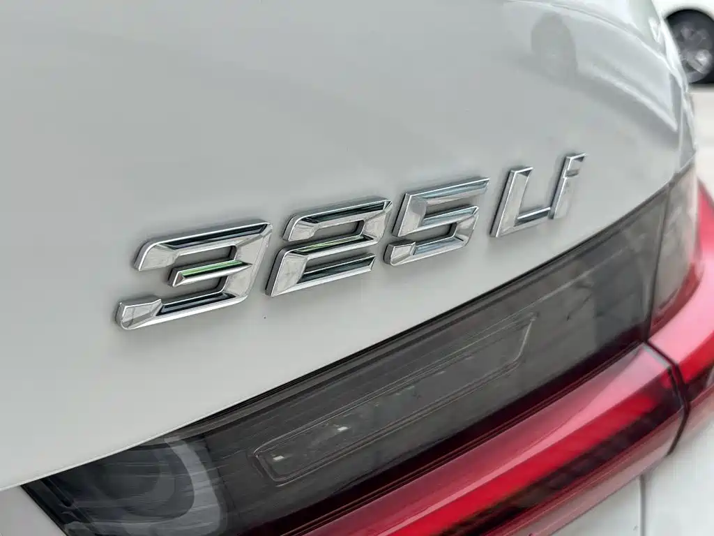 BMW 3 Series — миниатюра 23
