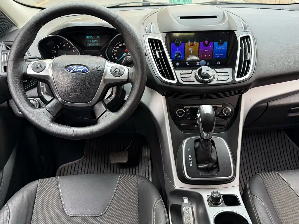 Ford Kuga — миниатюра 6