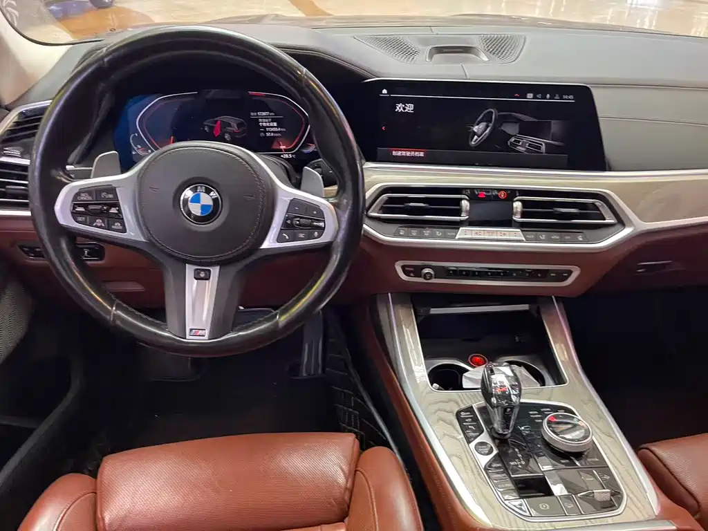 BMW X7 — миниатюра 10