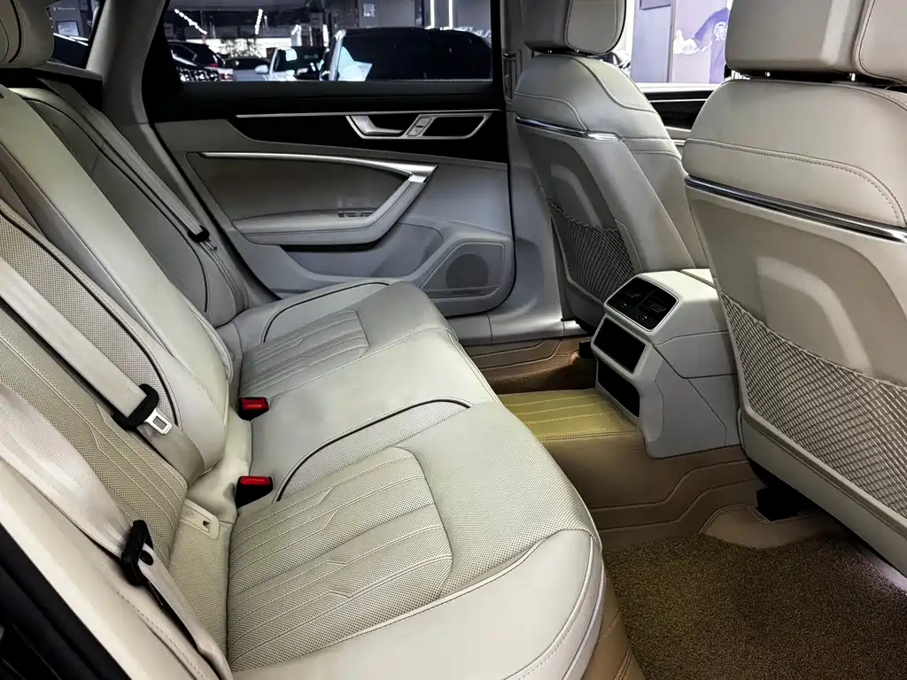 Audi A6L — миниатюра 14