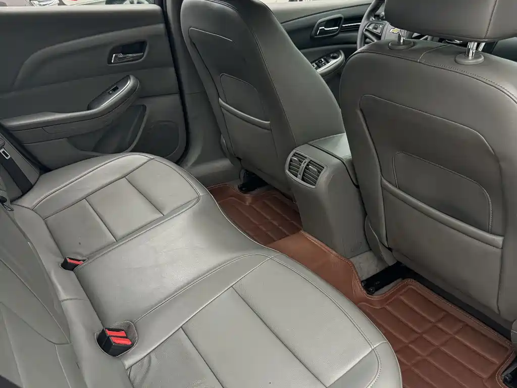 Chevrolet Malibu — миниатюра 11